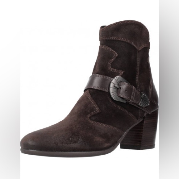 Geox // Lucinda Boots // Sz 7 // EUC - Picture 1 of 4